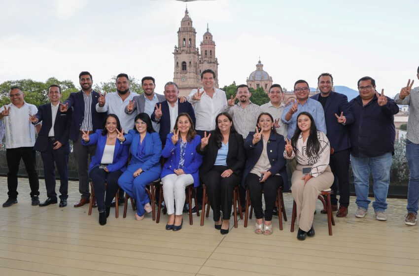  Acuerdan alcaldes y diputados panistas ir juntos por Michoacán