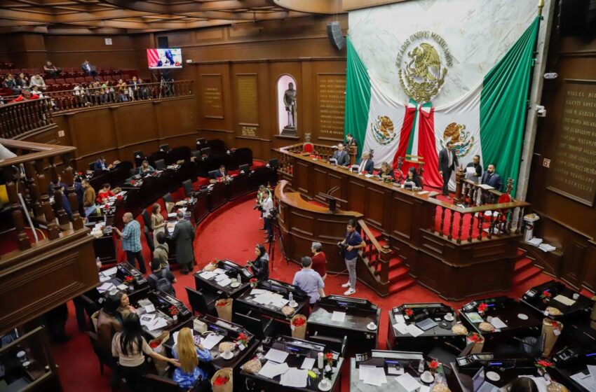 Barragán plantea sanciones contra la comida chatarra en las escuelas