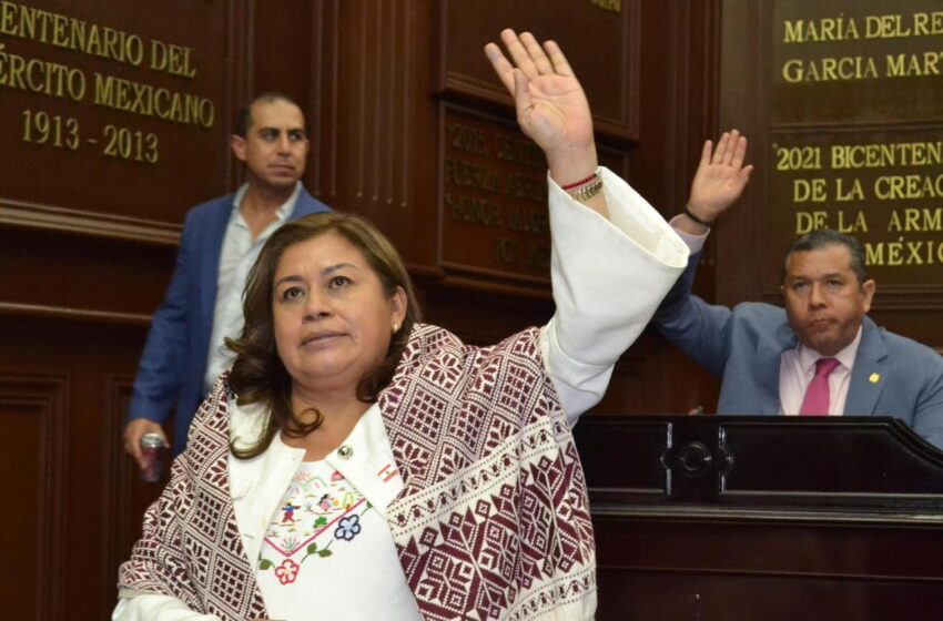 Respalda Belinda Iturbide Reforma Constitucional a la Universidad Michoacana