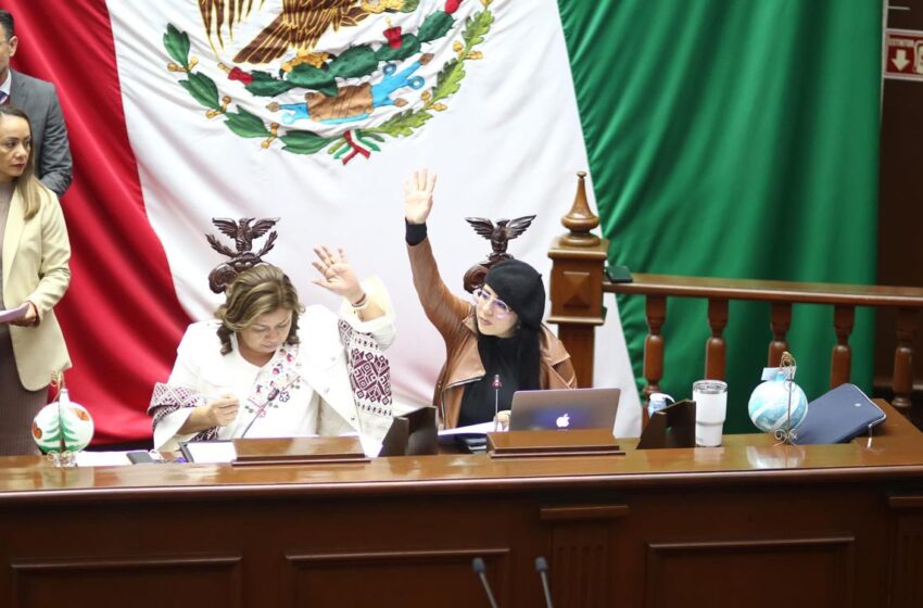  Respalda Vanhe Caratachea Reforma a la UMSNH