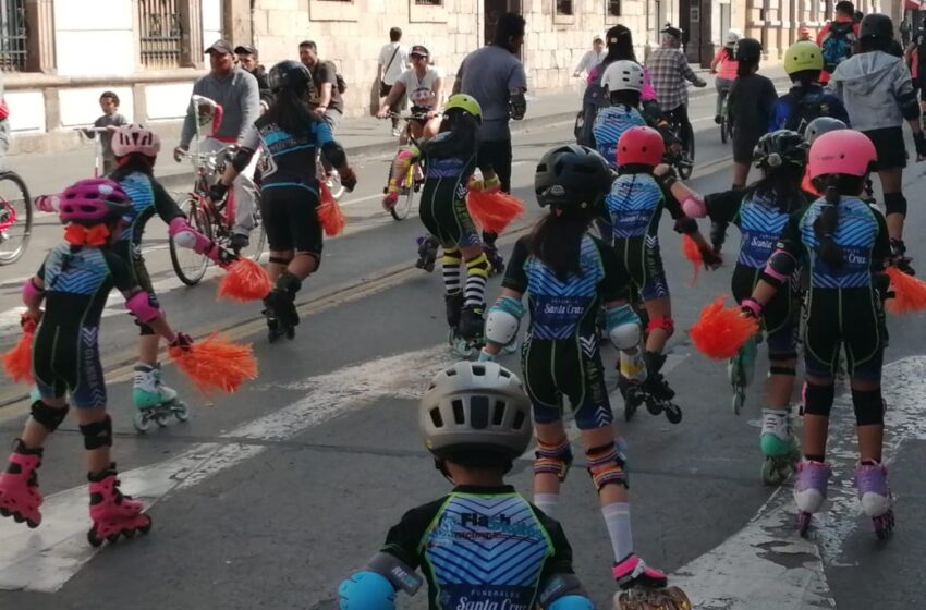  IMCUFIDE realiza con gran participación la 1a. Rodada en Patines