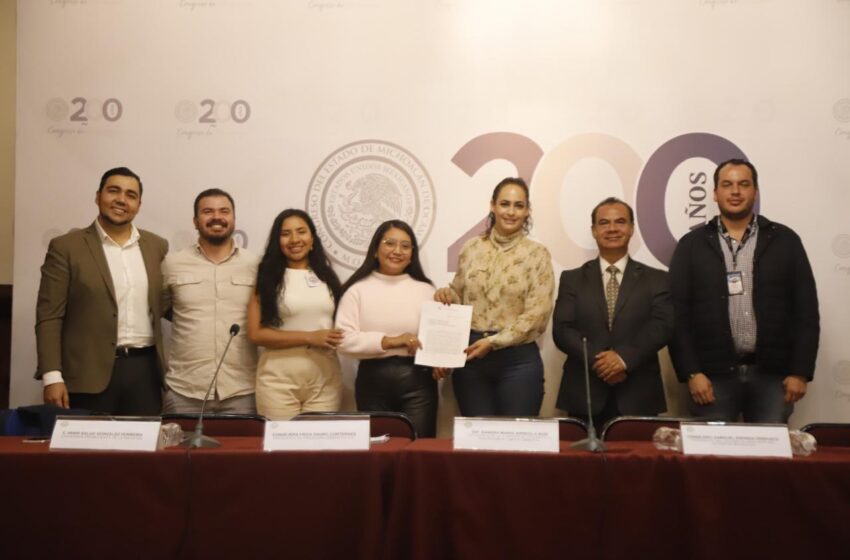  Congreso del Estado recibe iniciativa ciudadana en materia ambiental