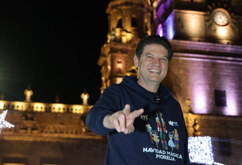  Alfonso Martínez inaugura una Mágica Navidad