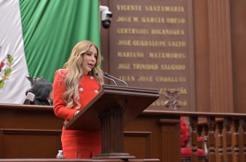  Legisladora Belinda Hurtado impulsa iniciativa para inscribir en letras de oro el nombre de la UMSNH