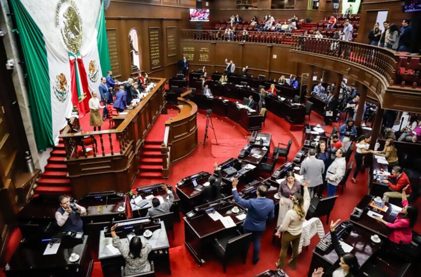  Aprueba 76 Legislatura 40 Leyes de Ingresos Municipales