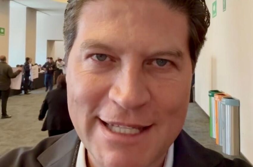  Acude Alfonso Martínez a encuentro con Claudia Sheinbaum