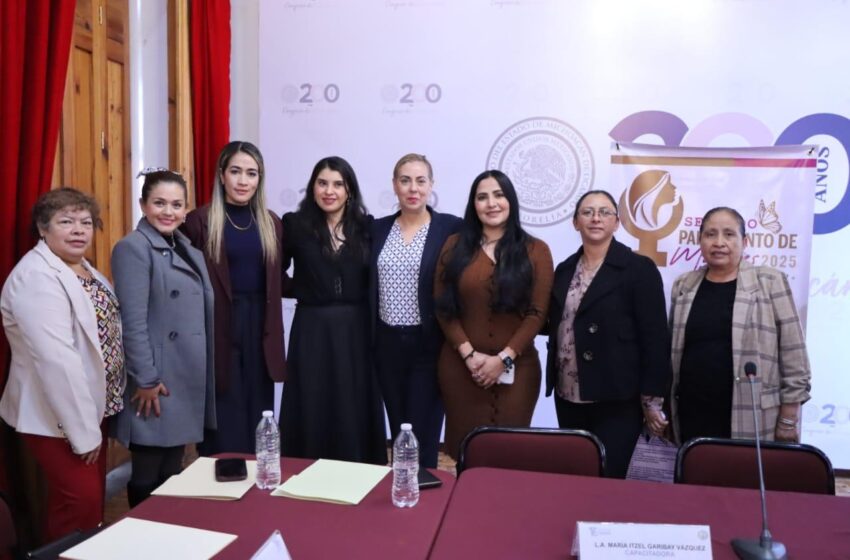  Capacita IIEL a quienes participarán en el Segundo Parlamento de Mujeres 2025