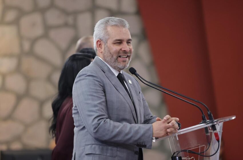  Se coordina Bedolla con gobernadores fronterizos para apoyar a migrantes michoacanos