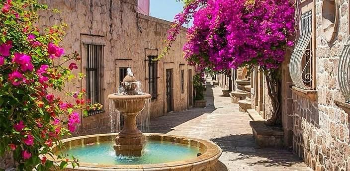  Callejón del Romance, el rincón de los enamorados en Morelia