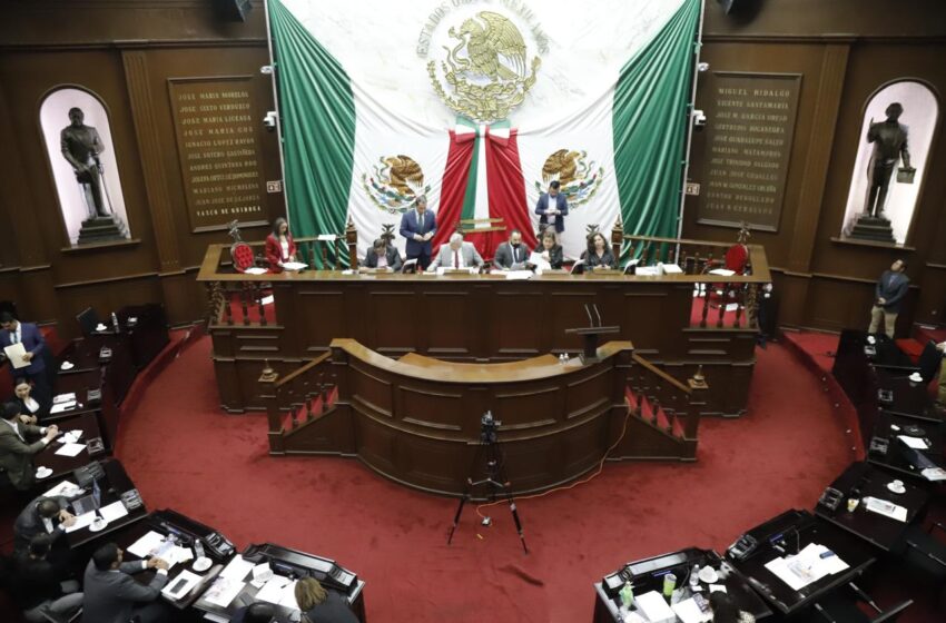  Aprueba 76 Legislatura glosas del informe del Ejecutivo Estatal correspondiente al tercer año de ejercicio