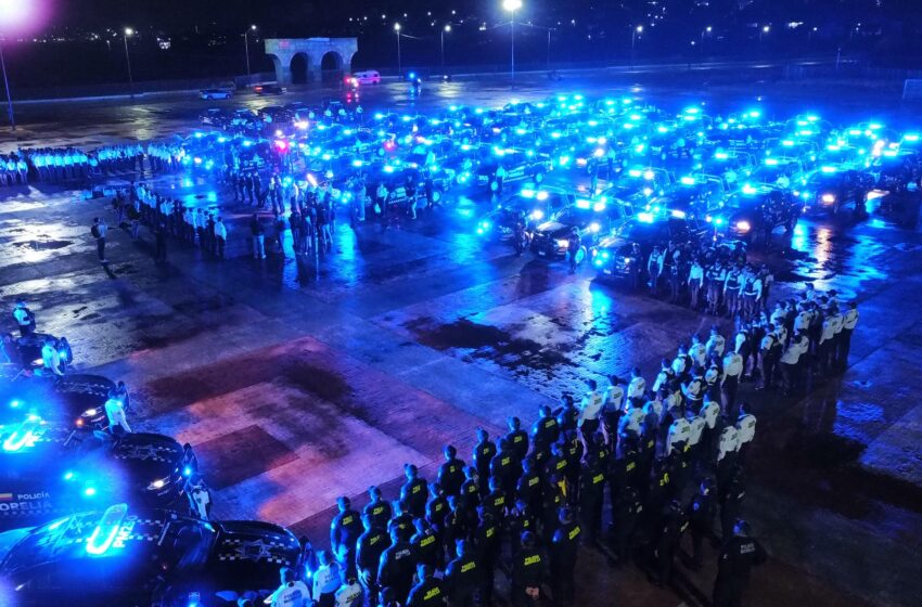  Refuerza Alfonso Martínez a Policía de Morelia; entrega 100 patrullas