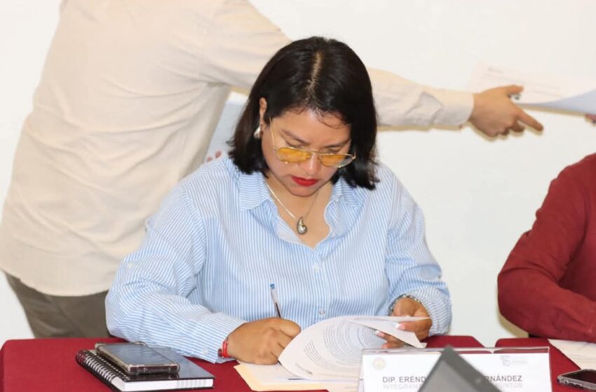  Eréndira Isauro impulsa reformas a favor del medio ambiente y animales