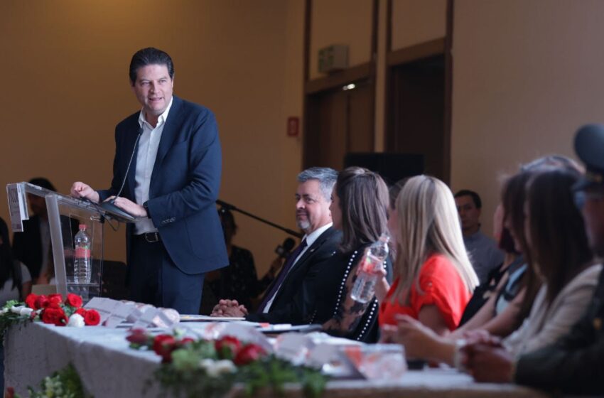  Alfonso Martínez refrenda apoyo a mujeres empresarias de Michoacán