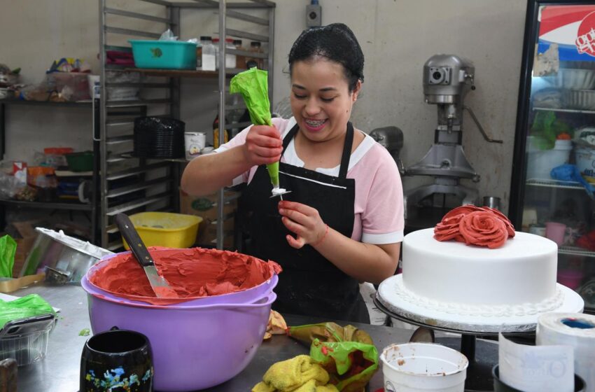  Mujeres alcanzan equidad histórica en la participación de la economía local