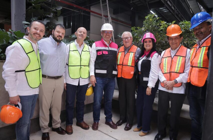  Expone Bedolla beneficios del mercado de Pátzcuaro a exgobernadores