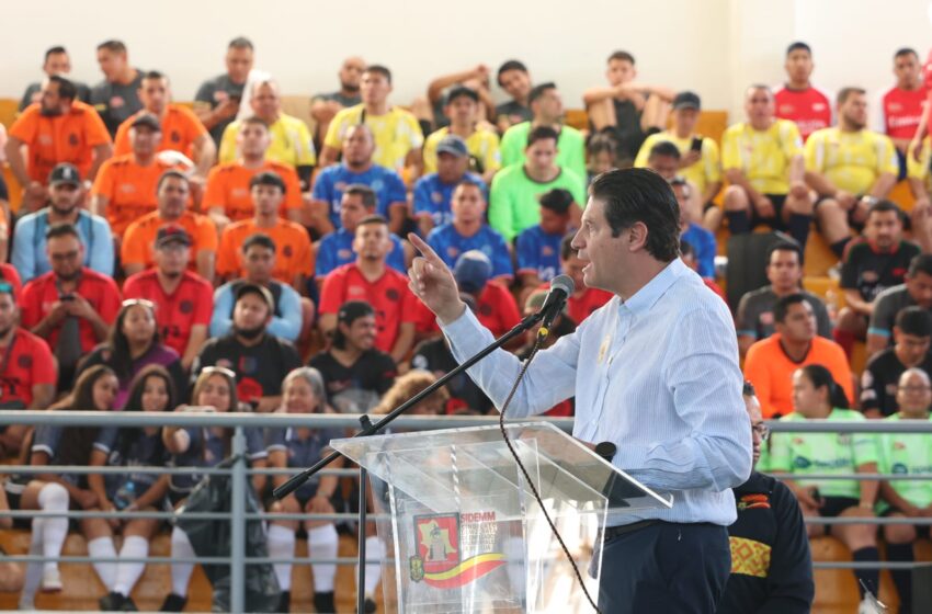 Inaugura Alfonso Martínez juegos deportivos del SIDEMM