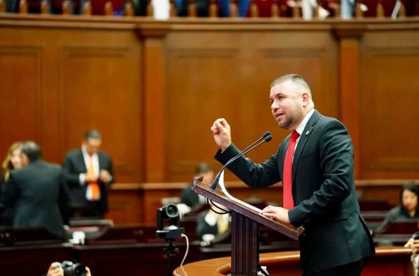  Plantea Reyes Galindo que cargo de secretario de ayuntamiento sea encabezado por profesionistas