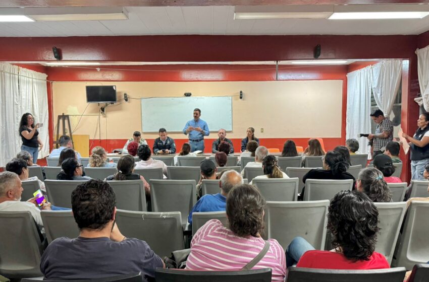  Yankel Benítez visita Lomas de Morelia, en seguimiento a renovación de encargatura del orden