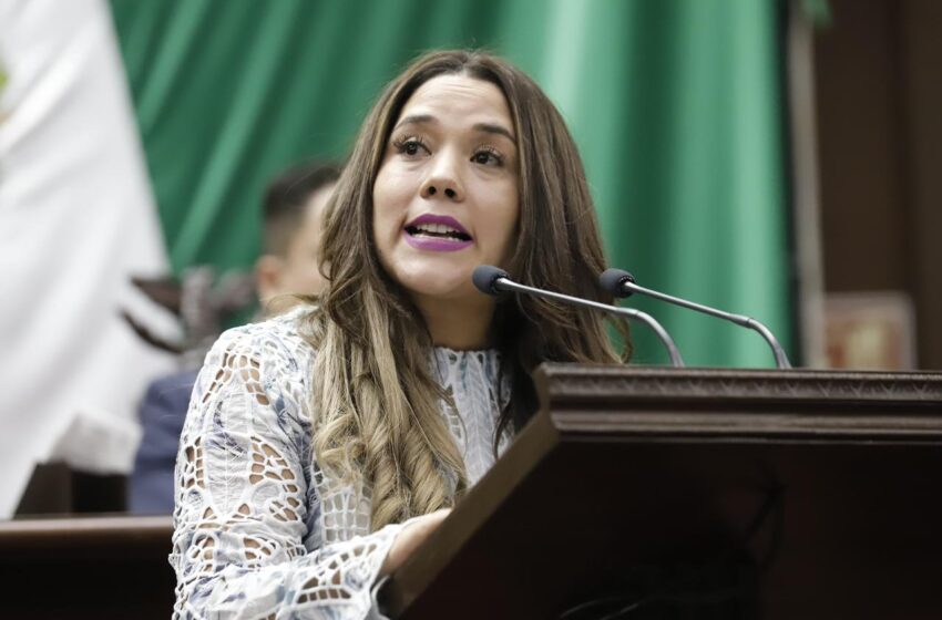  Xóchitl Ruiz González impulsa la dignificación laboral y salarial en la FGE y es aprobada por el Pleno del Congreso