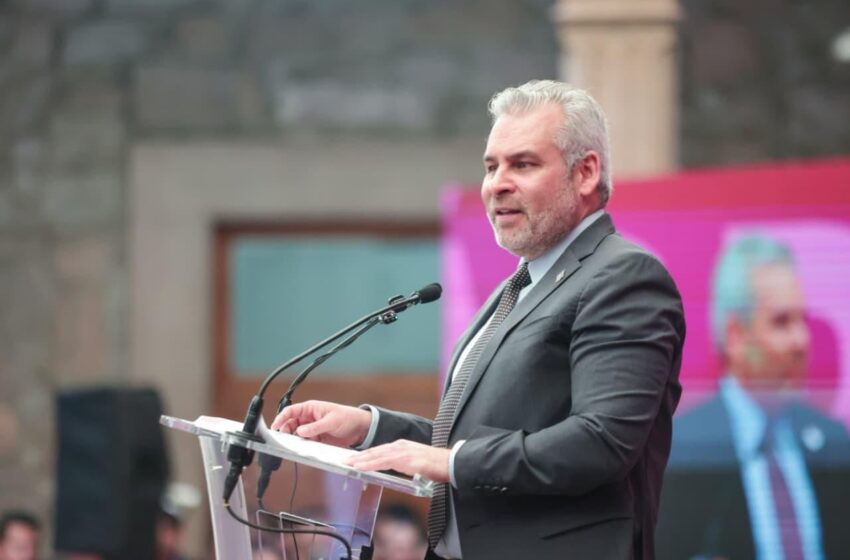  Cuentas claras en educación; transparencia y finanzas sanas dan a Michoacán calificación histórica: Bedolla