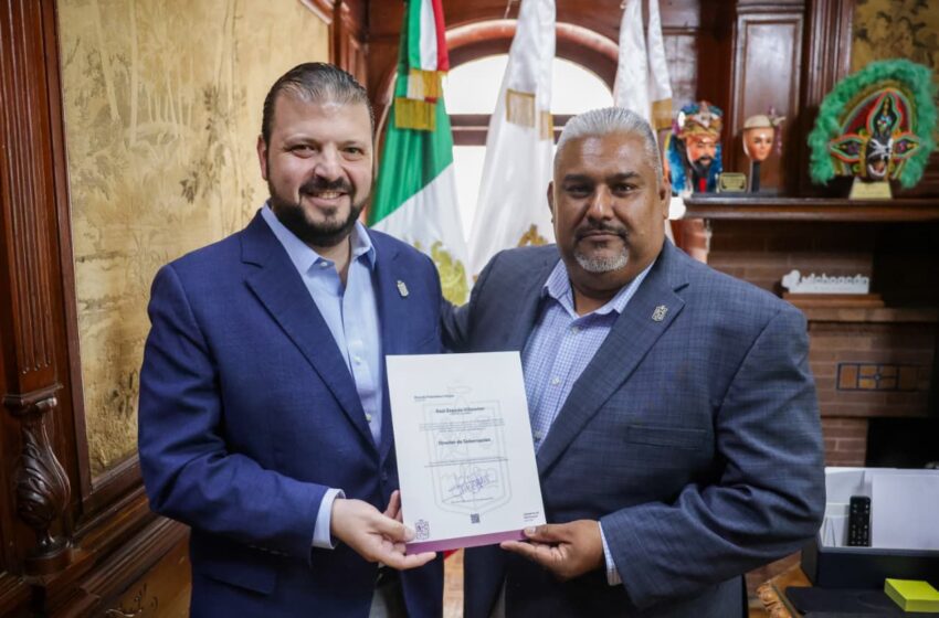  Entrega Raúl Zepeda nombramientos a nuevos subsecretarios de Segob
