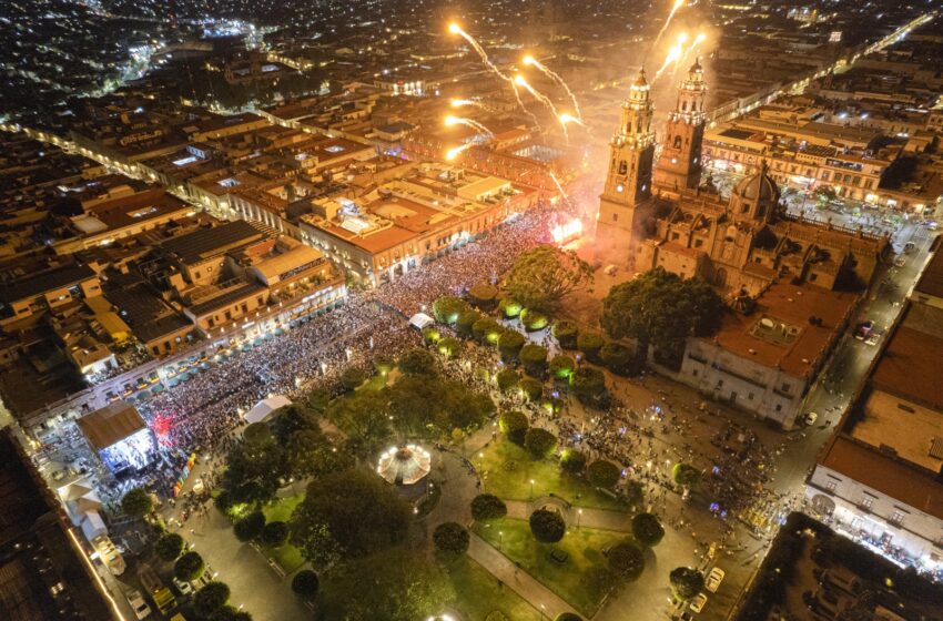 Fiebre mundialista arranca en Morelia con edición especial del encendido de Catedral